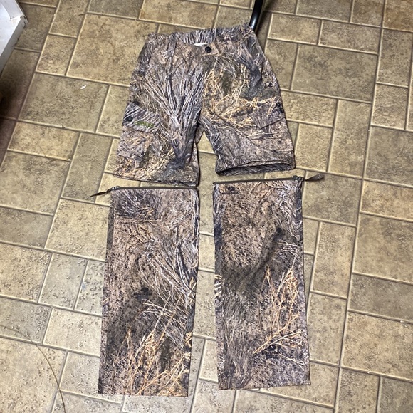 Magellan Outdoors Camo Convertable Pants Boys Medium - Picture 7 of 9